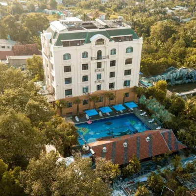Golden Emerald Resort Отели рядом с достопримечательностью «Комплекс туннелей Кучи»