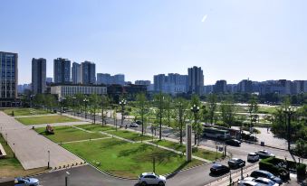 Luker · Smart Hotel (Yibin Railway Area)
