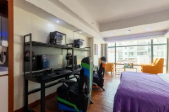 白鯨電競酒店（清遠城市廣場萬達廣場店）