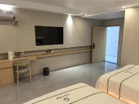 Feihong Grand Hotel (Wumeng Grassland)