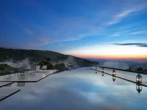 JiangLu Nannuoshan Mountain Inn