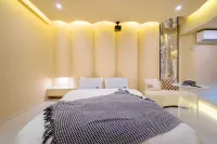 Shiguang Aesthetics Designer Homestay (Shenyang North Railway Station Branch) - balcony