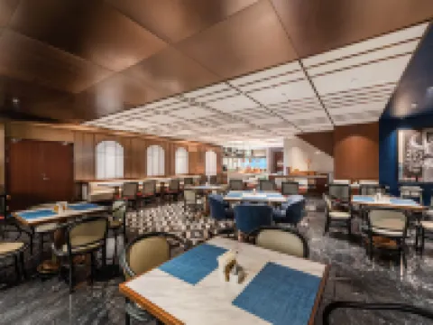 Guiyang North Railway Station West Square Madison Hotel โรงแรมในกุ้ยหยาง