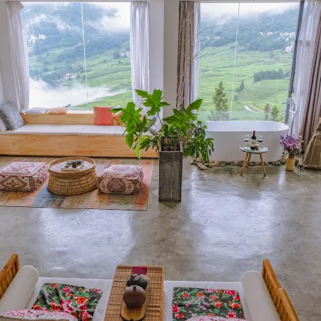 Yuanyang Huaweiwo No.2 Inn (Duoyishu Terraced Field Sunrise Inn)