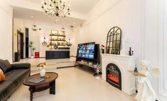 Yuejian Meijia Homestay (Dali Prefecture People's Hospital)