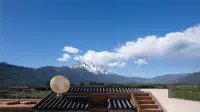 Wuyueli・Daydream丨Full View360° Panoramic Sunshine Golden Mountain Boutique Stay (Baisha Old Town) Hotels near Beiyue Temple