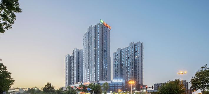 Vienna Hotel (Yueyang east railway station store) Hotels in Yueyang