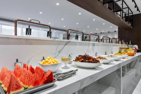 Yan'an Shengxin Hotel (Wangjiaping Branch of the Revolutionary Memorial Hall) Отели рядом с достопримечательностью «Eighth Route Army General Headquarters Address Wangjiaping»