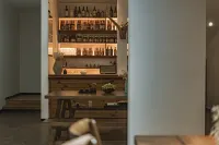 A place to watch the sunrise over the sea of clouds and terraces Hotels in Yuanyang