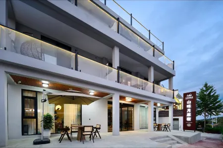 Wudang Mountain Shanheyue Original Inn Отели рядом с достопримечательностью «Wudang Mountains Ancient Building Complex»