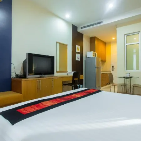 Silom Convent Garden Отели рядом с достопримечательностью «Комплекс Чамчури Сквэр»