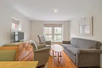 هوليرود أبارتهوتل