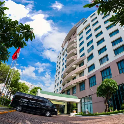 Garden Plaza Saigon (Formerly PARKROYAL Saigon) Hotels near Nhà thiếu nhi Quận Tân Bình