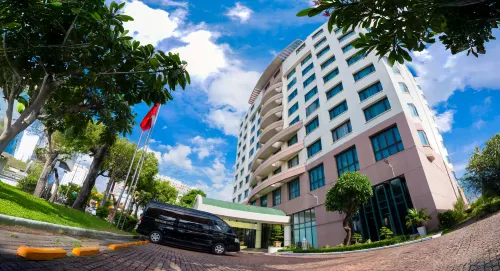 Garden Plaza Saigon (Formerly PARKROYAL Saigon) Отели в г. Хошимин
