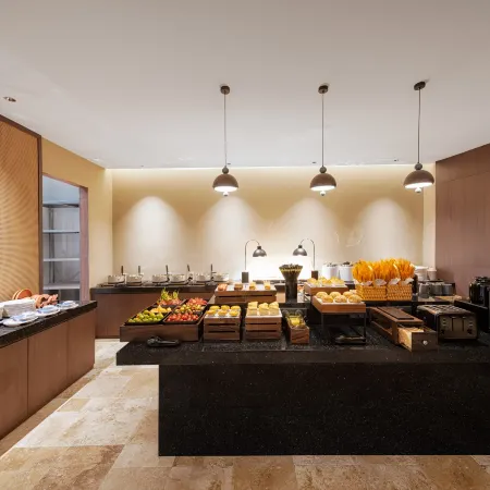 Days Inn by Wyndham (Liupanshui Wanda Plaza High-speed Rail Station Branch)