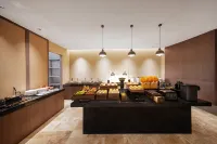 Days Inn by Wyndham (Liupanshui Wanda Plaza High-speed Rail Station Branch) - พร้อมอาหารเช้า