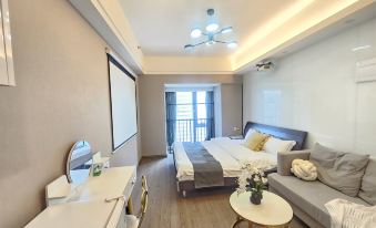 Huayu Zhixuan Light Luxury Hotel (Jinniu Wanda Plaza)
