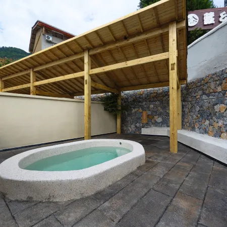 Qinghe Courtyard · Jiuzhaigou | QINGHE Hot Spring - Luxury Private Hot Spring Villa