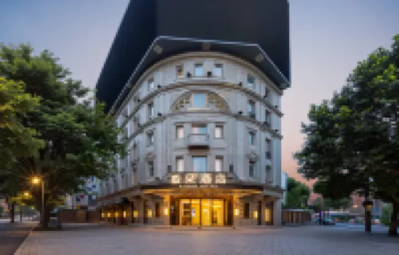 Hangzhou West Lakeside Longxiangqiao Subway Station Yaduo Hotel