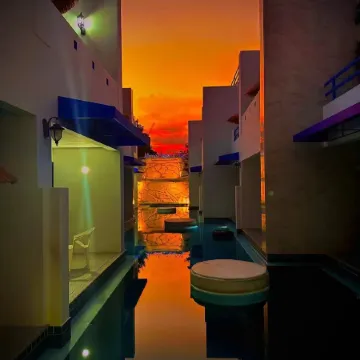 MonaLisa Paradise Pool Hotel