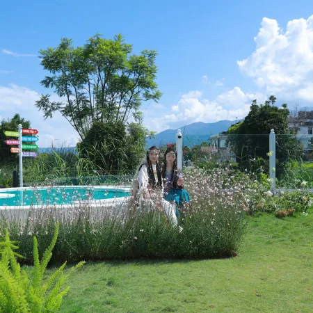 zhao ri xian yun Seaview Hotel