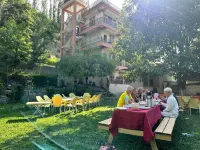 Karakorum View Hotel Karimabad Hunza - parking