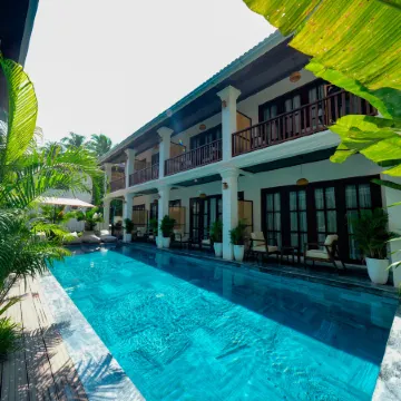 The Secret Luang Prabang Отели рядом с достопримечательностью «Ват Ахам»