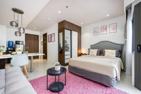 Dominiks Modern Studio Balcony & Ocean V. Tambuli Отели рядом с достопримечательностью «Мактан»