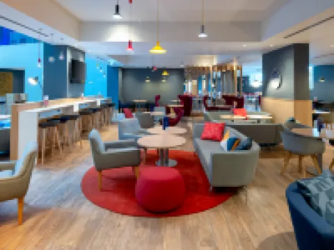 Holiday Inn Express LONDON HEATHROW T4 by IHG Hotels in Hounslow