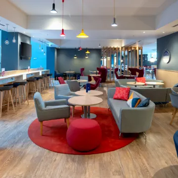 Holiday Inn Express LONDON HEATHROW T4 by IHG
