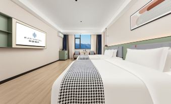 EZZI HOTEL (Wanda Plaza Branch, Ningde High speed Railway Station)