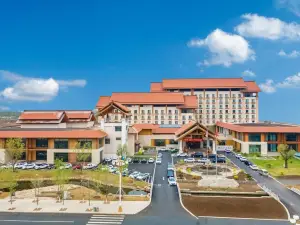 Hanlin Ruihe Hot Spring Resort in Meihekou