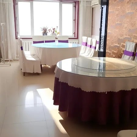 Dunhua Service Building Hotel