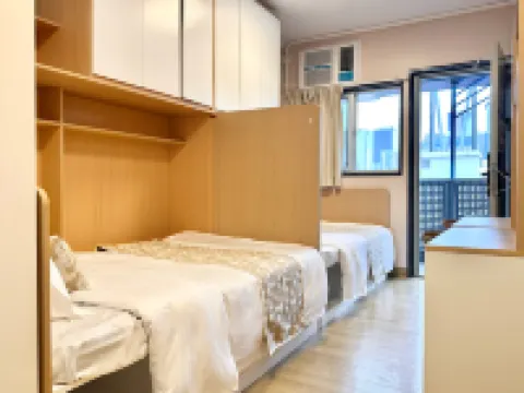 Runway 1331 - Campus Hostel