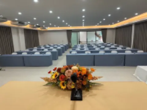 แหลมทรายบีชรีสอร์ท โรงแรมในอำเภอ ไชยา