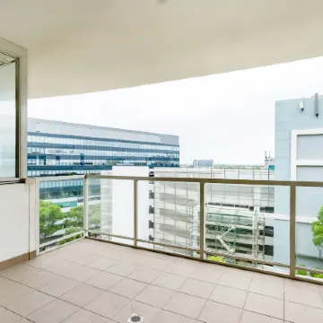 Central Mascot 2BR Apartment – Steps to Transit & Shops