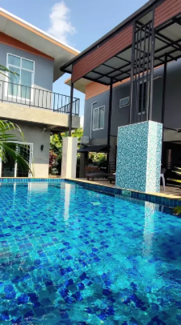 Villa Rajapruek 3 Villa Estates For A Private Group Near Airport