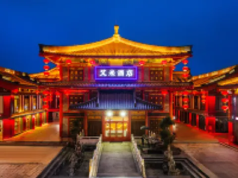 Aimi Hotel Hotels near Tang Paradise
