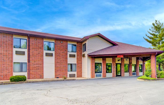 Capital O Amerihost Inn and Suites Fulton Hwy 54 MO