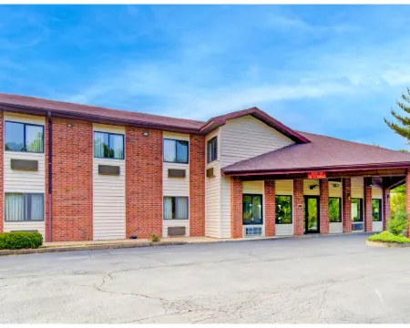 Capital O Amerihost Inn and Suites Fulton Hwy 54 MO Hotels in Fulton
