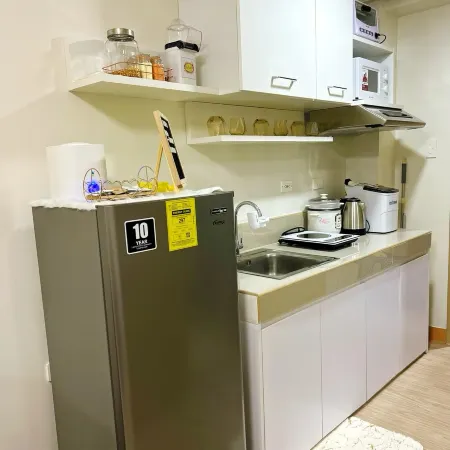 Condo at Quezon City MCHD staycation Trees Residences Отели рядом с достопримечательностью «СМ City Fairview»