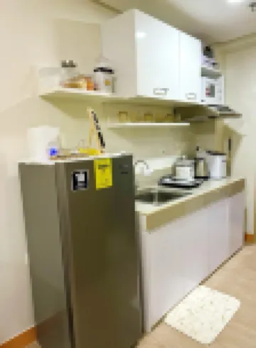 Condo at Quezon City MCHD staycation Trees Residences