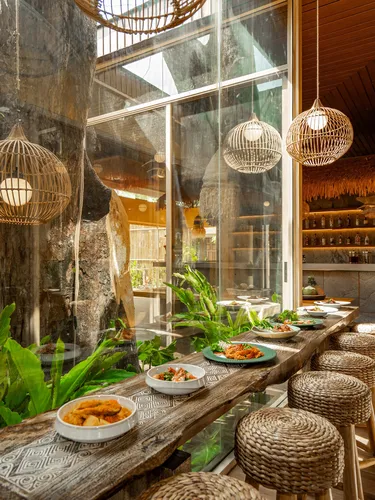 รูปภาพของชายคา ริทรีท