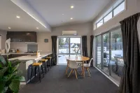 Capricorn - 2BR Easy Drive to Dark Sky Dining - Hot Springs