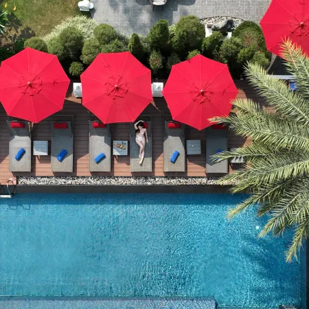 March Hotel & Suite Riverside