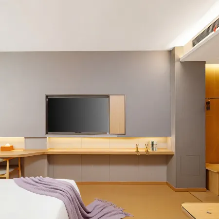 Guazhou Yinhai Yuehua Hotel