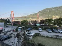 Bacheng Inn - parking
