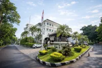 The Mirah Hotel Bogor - romantis