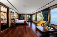 Verdure Lotus Grandeur Cruise on Ha Long Bay