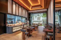 The Mountain Resort - breakfast